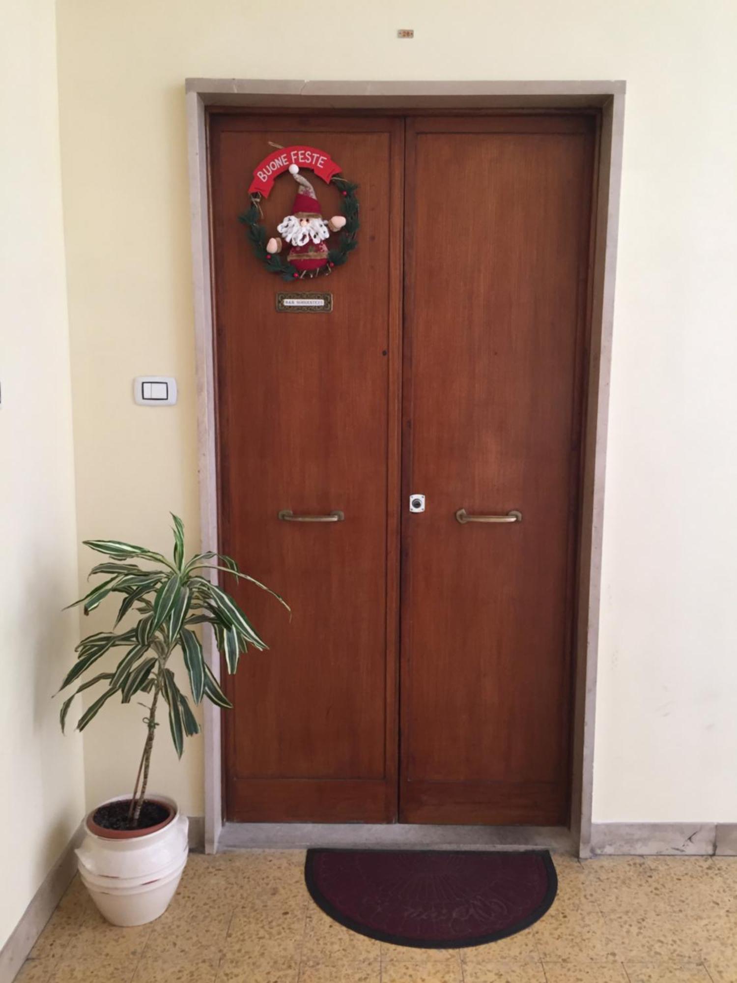 B&B Sorgente 23 Салерно Экстерьер фото